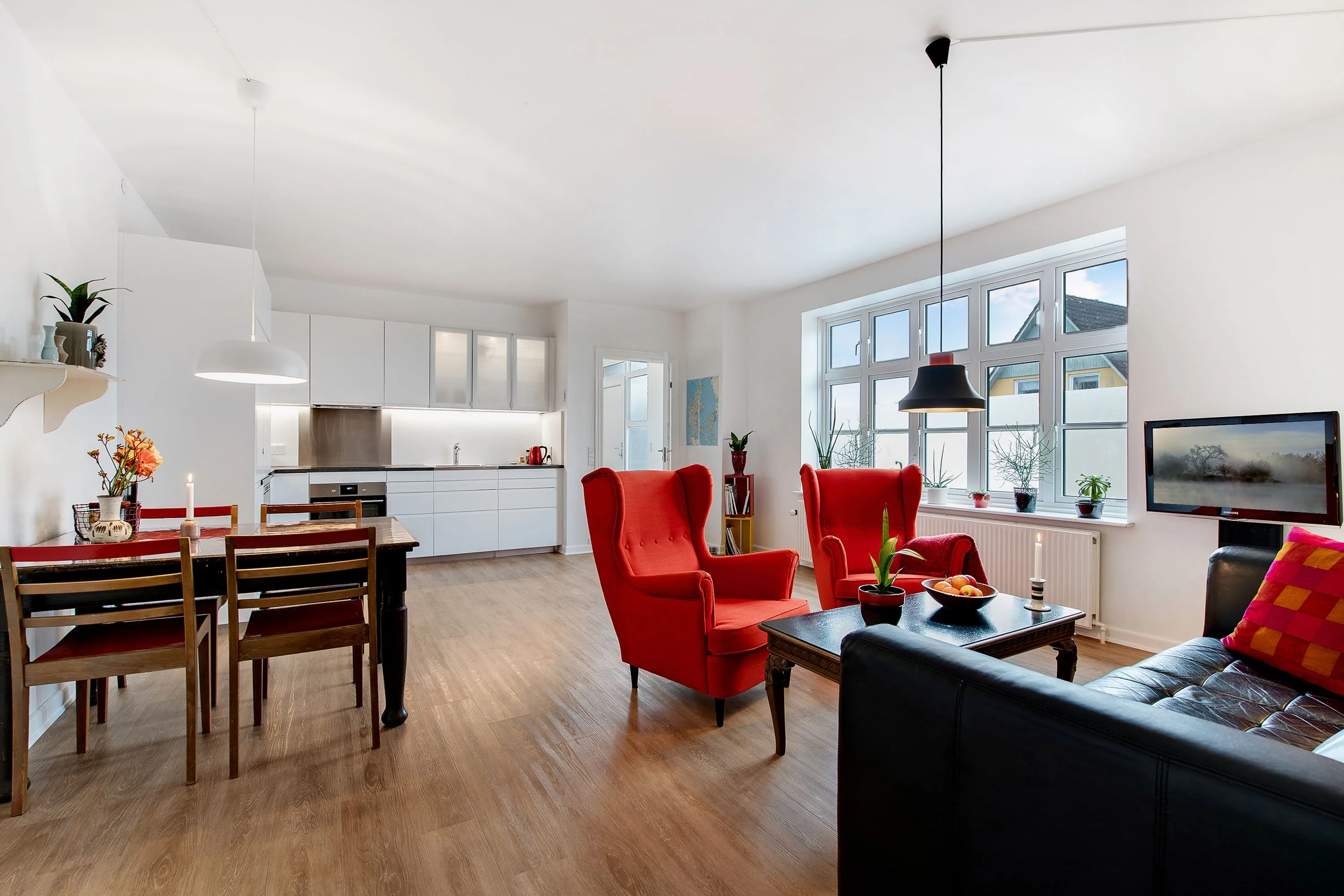 Fælles stue og køkken på Årslev Bed & Breakfast